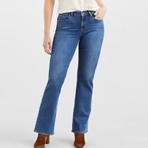Levi’s Women’s 515 Bootcut Jeans 10
